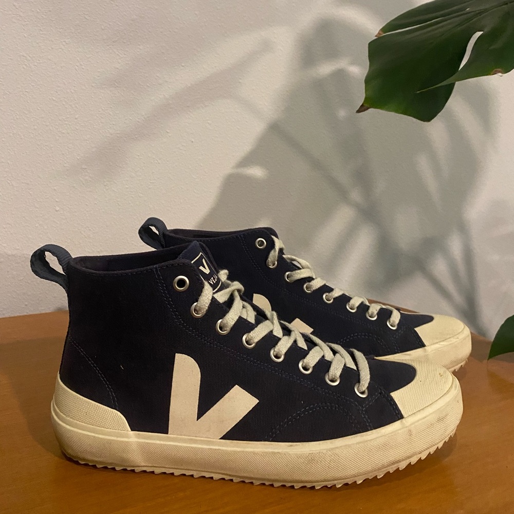 Veja high tops